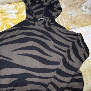 Anthropologie Black and Tan Knit Sweater